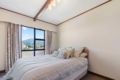 Photo of property in 5 Aries Place, Kawaha Point, Rotorua, 3010