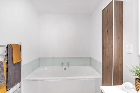 Photo of property in 184 Major Hornbrook Road, Mount Pleasant, Christchurch, 8081