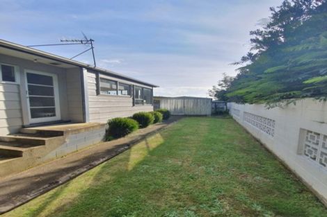 Photo of property in 25b Waimana Road, Conifer Grove, Takanini, 2112