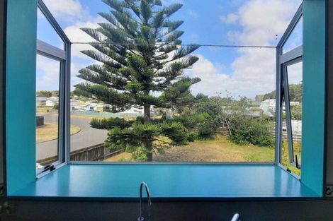 Photo of property in 23 Hydrabad Drive, Waitarere Beach, Levin, 5510
