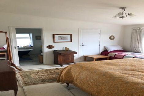 Photo of property in 737 State Highway 1, Te Horo, Otaki, 5581