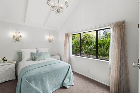 Photo of property in 1/125 Te Mata Road, Havelock North, 4130