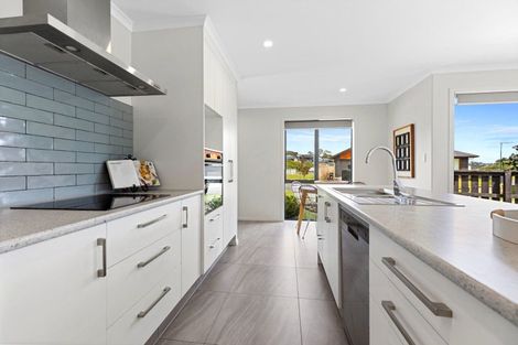 Photo of property in 170 Adler Drive, Ohauiti, Tauranga, 3112