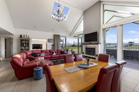 Photo of property in 100 Wingatui Road, Mosgiel, 9024