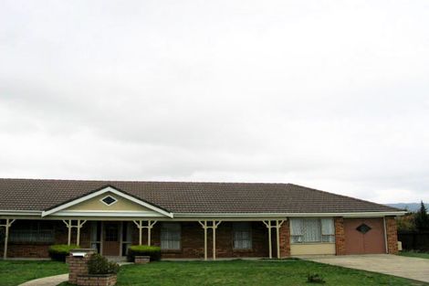 Photo of property in 16 Pinewood Grove, Paraparaumu Beach, Paraparaumu, 5032