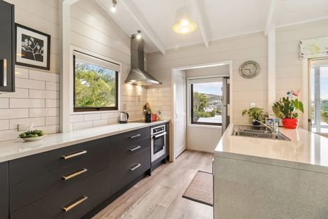 Photo of property in 87 Burgess Road, Newlands, Wellington, 6037