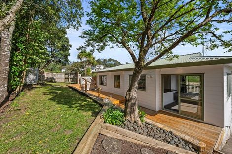 Photo of property in 121b Sunnyside Road, Sunnyvale, Auckland, 0612