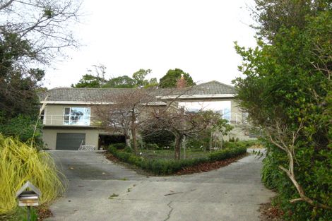 Photo of property in 19 Marine Parade, Macandrew Bay, Dunedin, 9014