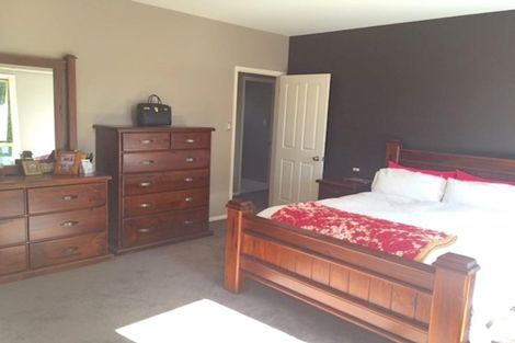 Photo of property in 14 Elmslie Grove, Halswell, Christchurch, 8025