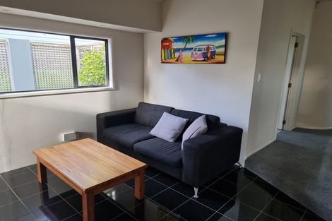 Photo of property in 10/2-22a Balmain Road, Chatswood, Auckland, 0626