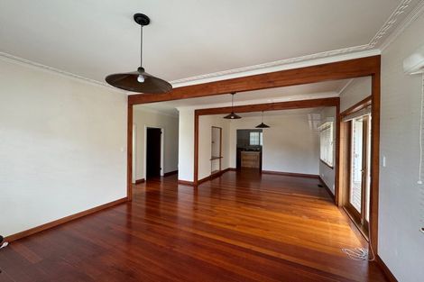Photo of property in 41 Queensway, Three Kings, Auckland, 1024