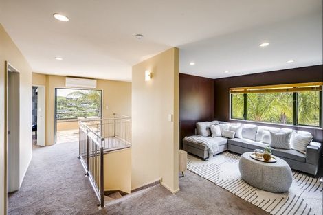 Photo of property in 125 Tironui Drive, Taradale, Napier, 4112