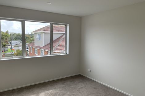 Photo of property in 3b Tui Street, Belmont, Auckland, 0622