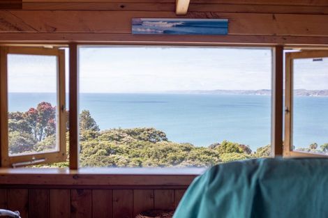 Photo of property in 37 Whaanga Road, Raglan, 3297