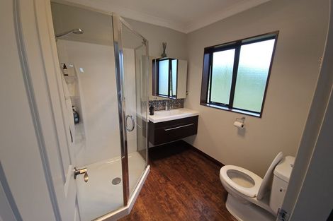 Photo of property in 94 Pohutukawa Drive, Levin, 5571