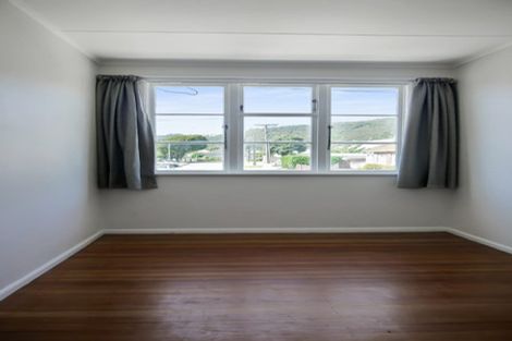 Photo of property in 13-15 Gillespie Street, Taita, Lower Hutt, 5011