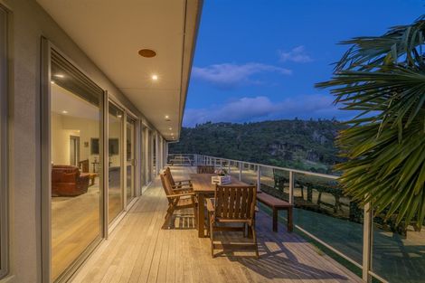 Photo of property in 4 Tironui Place, Whitianga, 3510