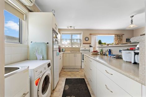 Photo of property in 35 Walnut Place, Tokoroa, 3420