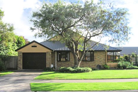 Photo of property in 20 Karu Crescent, Waikanae, 5036