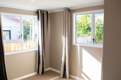 Photo of property in 5a Waimarie Avenue, Paraparaumu, 5032