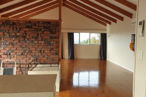 Photo of property in 85a Colwill Road, Massey, Auckland, 0614