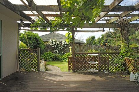 Photo of property in 6 Waylen Place, Burswood, Auckland, 2013