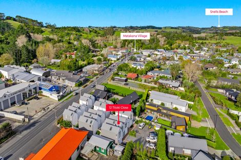 Photo of property in 12 Titoki Close, Matakana, 0985