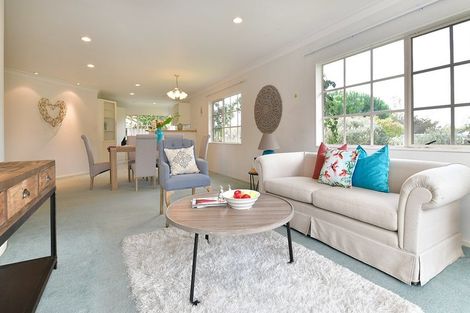 Photo of property in 56 Spencer Road, Pinehill, Auckland, 0632