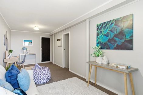 Photo of property in 10 Laurent Place, Kingston, Wellington, 6021