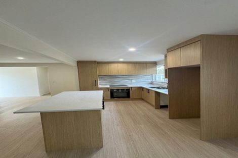 Photo of property in 1 Rondorlyn Place, Manurewa, Auckland, 2102