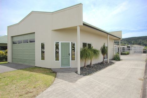 Photo of property in 104 Hetherington Road, Whangamata, 3620