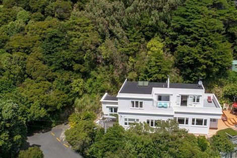 Photo of property in 28 Kowhai Street, Eastbourne, Lower Hutt, 5013