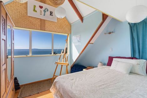 Photo of property in 405 Onemana Drive, Onemana, Whangamata, 3691