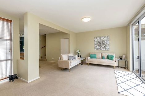 Photo of property in 10 Haven Drive, East Tamaki, Auckland, 2013