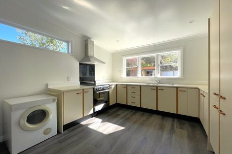 Photo of property in 70 The Parade, Island Bay, Wellington, 6023