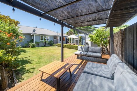 Photo of property in 252 Centaurus Road, Saint Martins, Christchurch, 8022