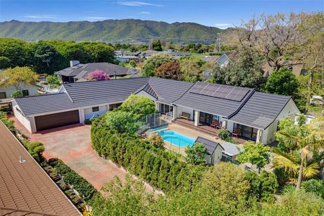 Photo of property in 21 Rawene Street, Waikanae, 5036