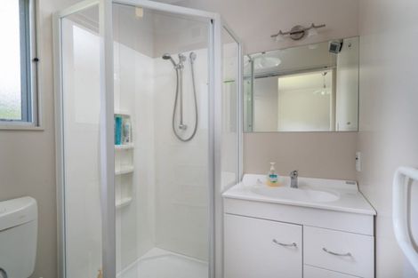 Photo of property in 34 Motuoapa Esplanade, Motuoapa, Turangi, 3382