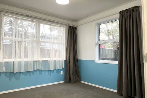 Photo of property in 39 Bodi Place, Te Atatu South, Auckland, 0610