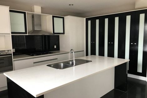 Photo of property in 14 Stamford Crescent, Flat Bush, Auckland, 2019