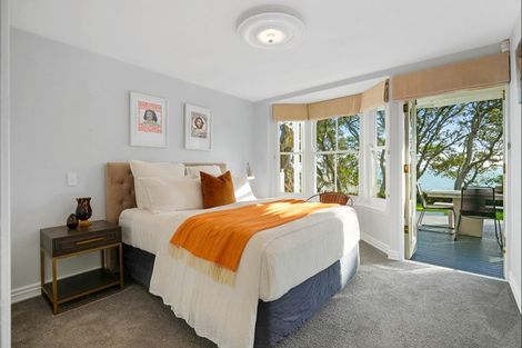 Photo of property in 36 Queen Street, Northcote Point, Auckland, 0627