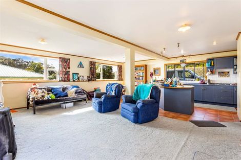 Photo of property in 192 Muriwai Valley Road, Muriwai, Waimauku, 0881