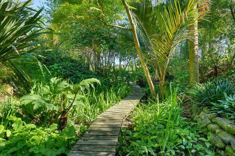 Photo of property in 81 Hautere Cross Road, Te Horo, Otaki, 5582