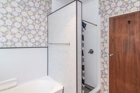 Photo of property in 13 Kohekohe Road, Waikanae, 5036