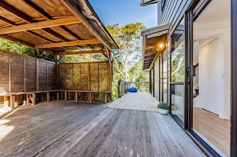 Photo of property in 2/104 Ocean View Road, Northcote, Auckland, 0627