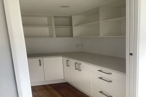 Photo of property in 76 Queenstown Road, Onehunga, Auckland, 1061