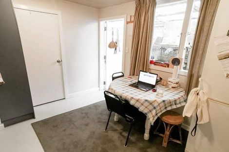 Photo of property in 9 Toru Street, Te Atatu Peninsula, Auckland, 0610