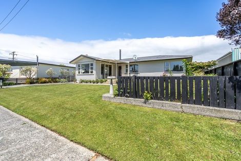 Photo of property in 3 Carlyle Street, Tuatapere, 9620