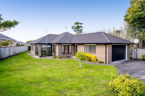 Photo of property in 6 Elizabeth Grove, Stratford, 4332