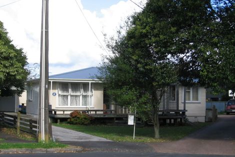 Photo of property in 7 Glenvil Lane, Te Atatu Peninsula, Auckland, 0610